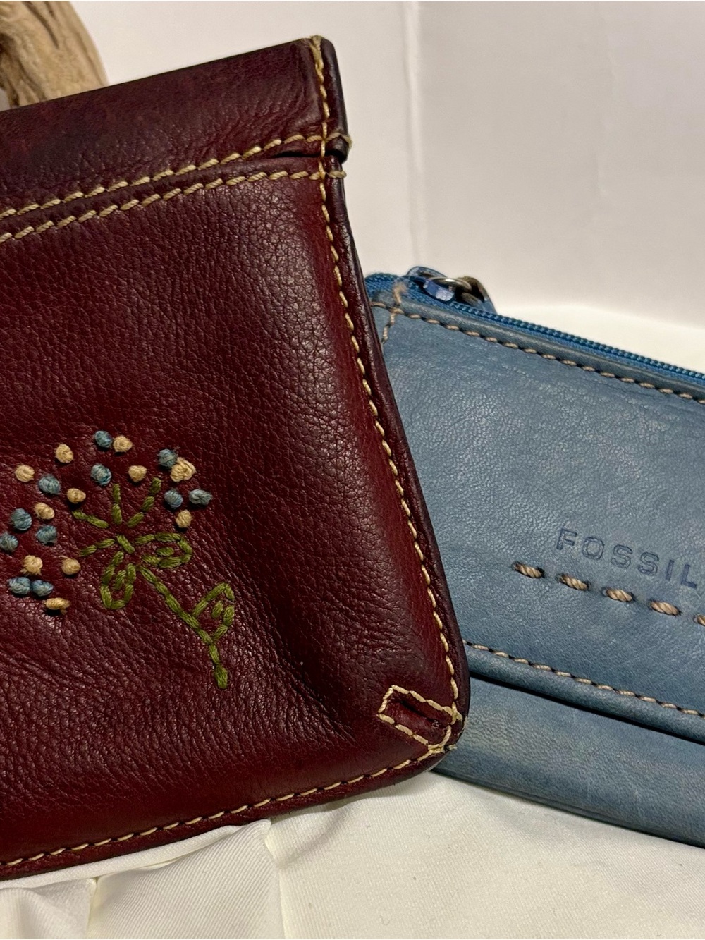 2 Sets of Fossil Small Leather Zip Wallets in Deep Brown and Light Blue - Picture 2 of 12